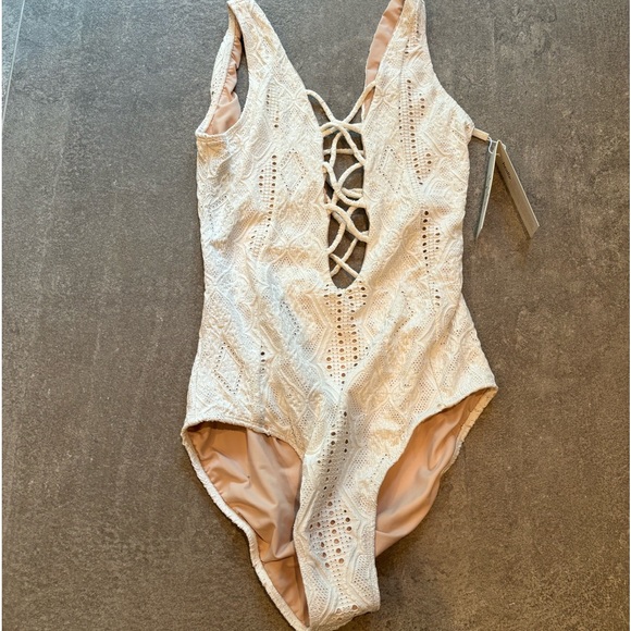 NWT Elizabeth Jane 1 piece white bathing suit size L - Picture 1 of 4